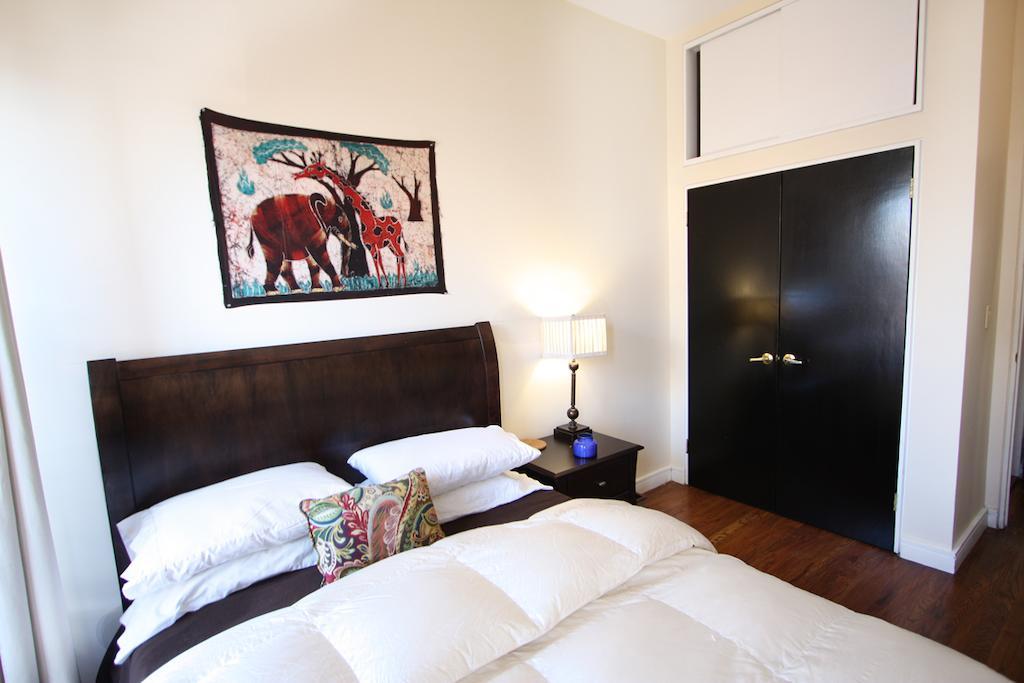 Luxury Living Suites New York Room photo