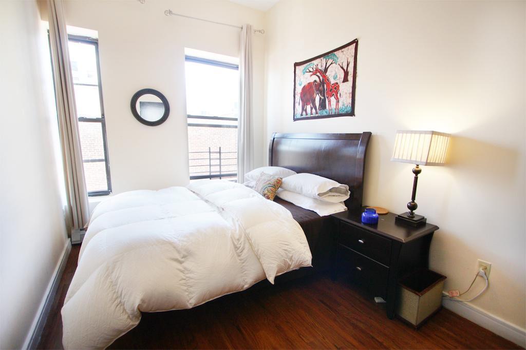 Luxury Living Suites New York Room photo