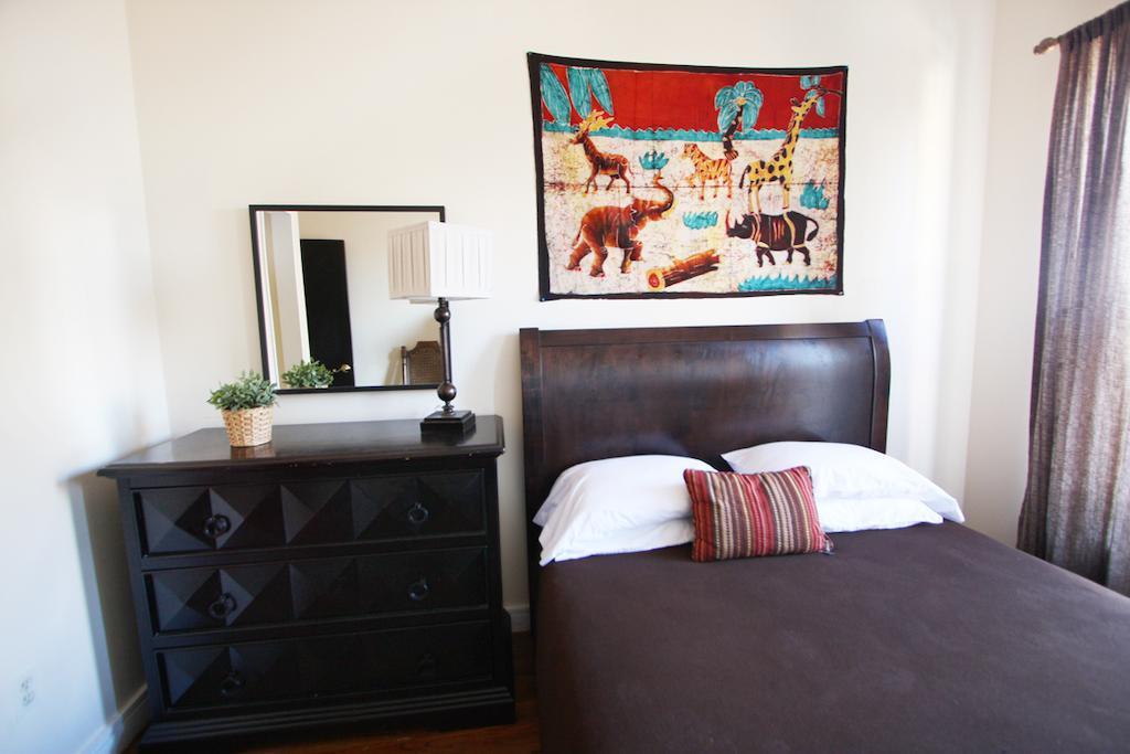 Luxury Living Suites New York Room photo
