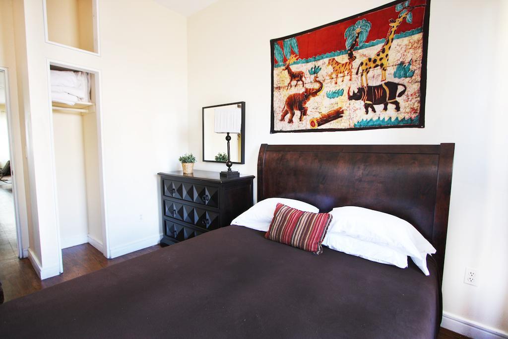 Luxury Living Suites New York Room photo