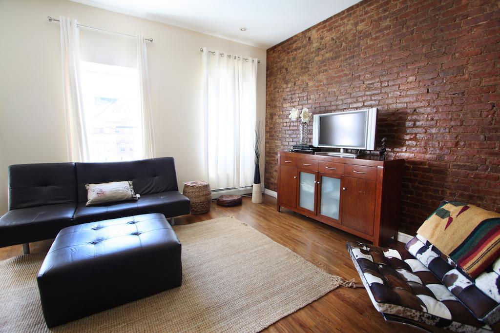 Luxury Living Suites New York Room photo