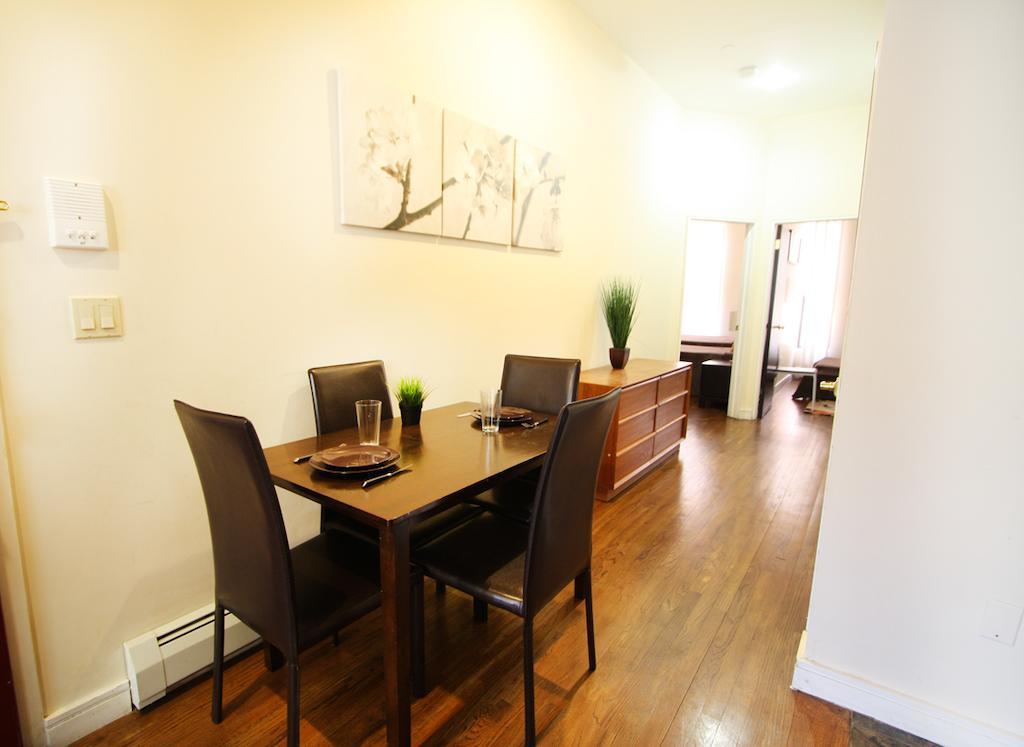 Luxury Living Suites New York Room photo