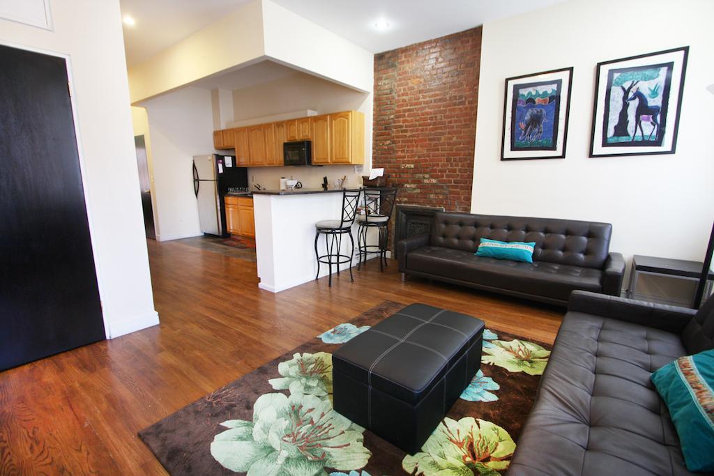 Luxury Living Suites New York Room photo